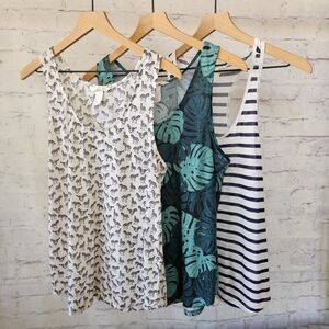 H&M Summer Print 3 Tank Bundle Medium